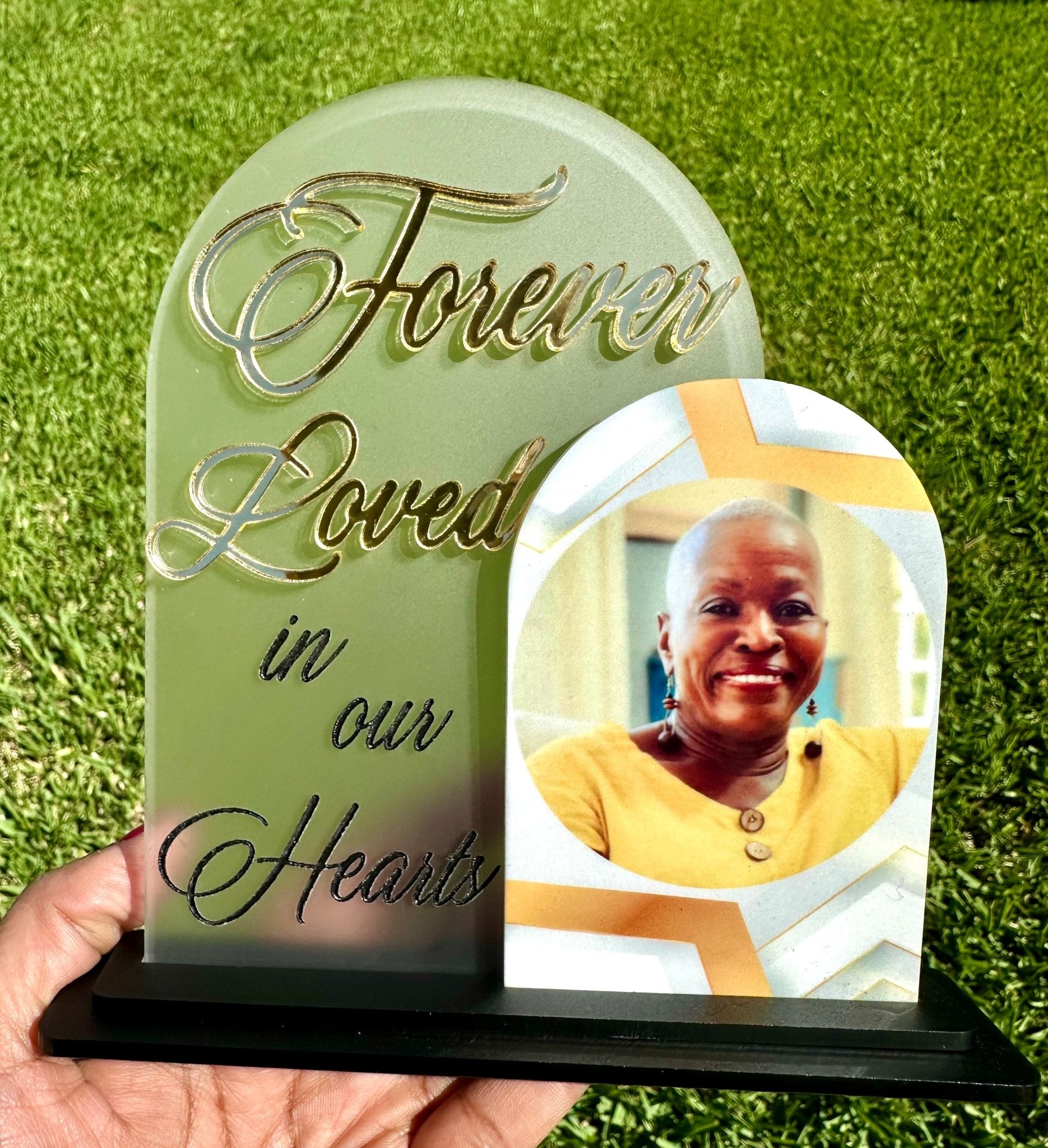 Table Top Memorial Sign Customized Forever Loved 2D Small 6.5" Medium 7.5" - So So Diva Designs & Personalized Gifts